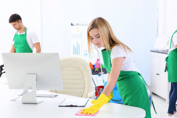 10 Ways To Make Your Cleaning Service Stand Out!